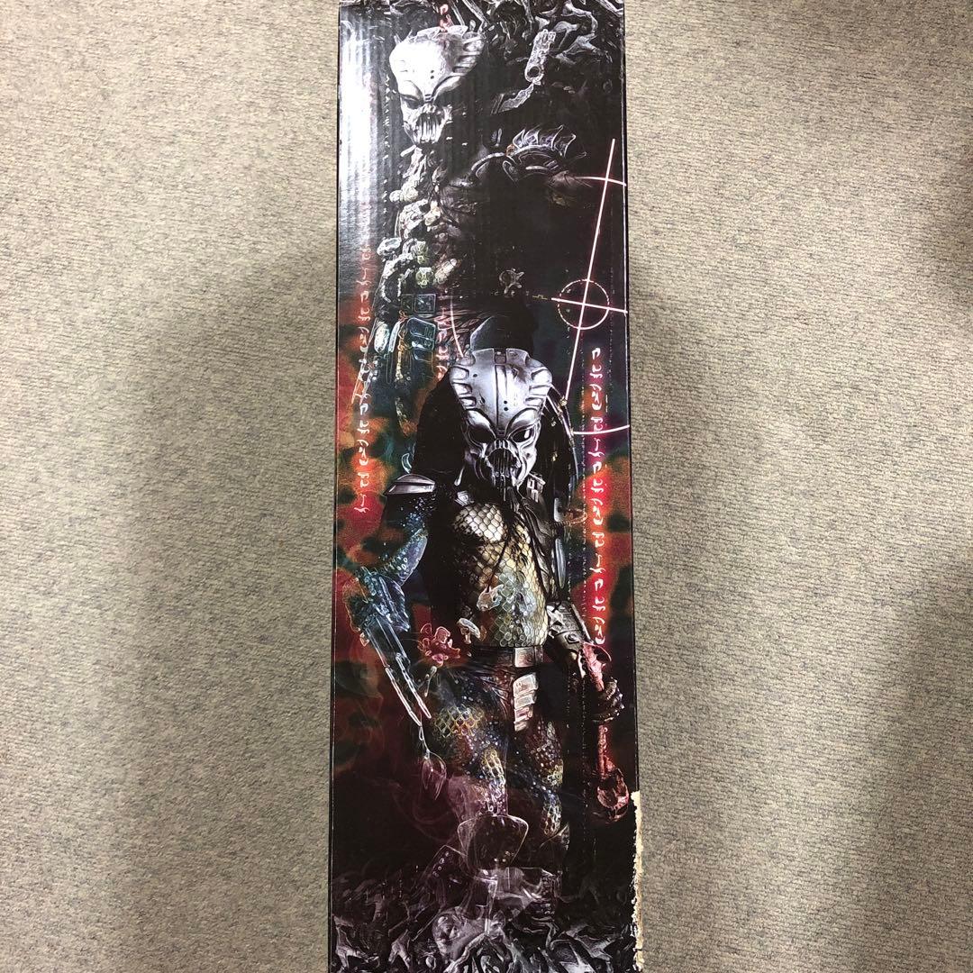 ネカ　1/4 ゴートプレデター　パッケージ状態悪い