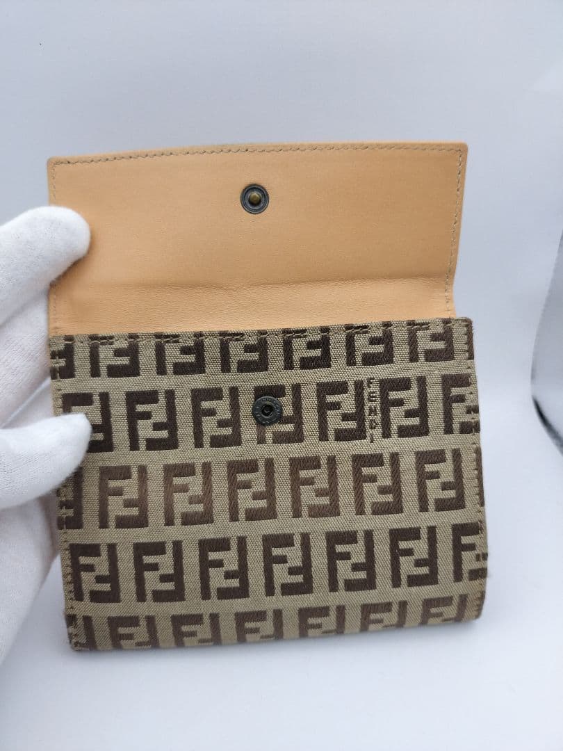 【最終値下げ】Fendi 二つ折り財布 ベージュ キャンバス/レザー