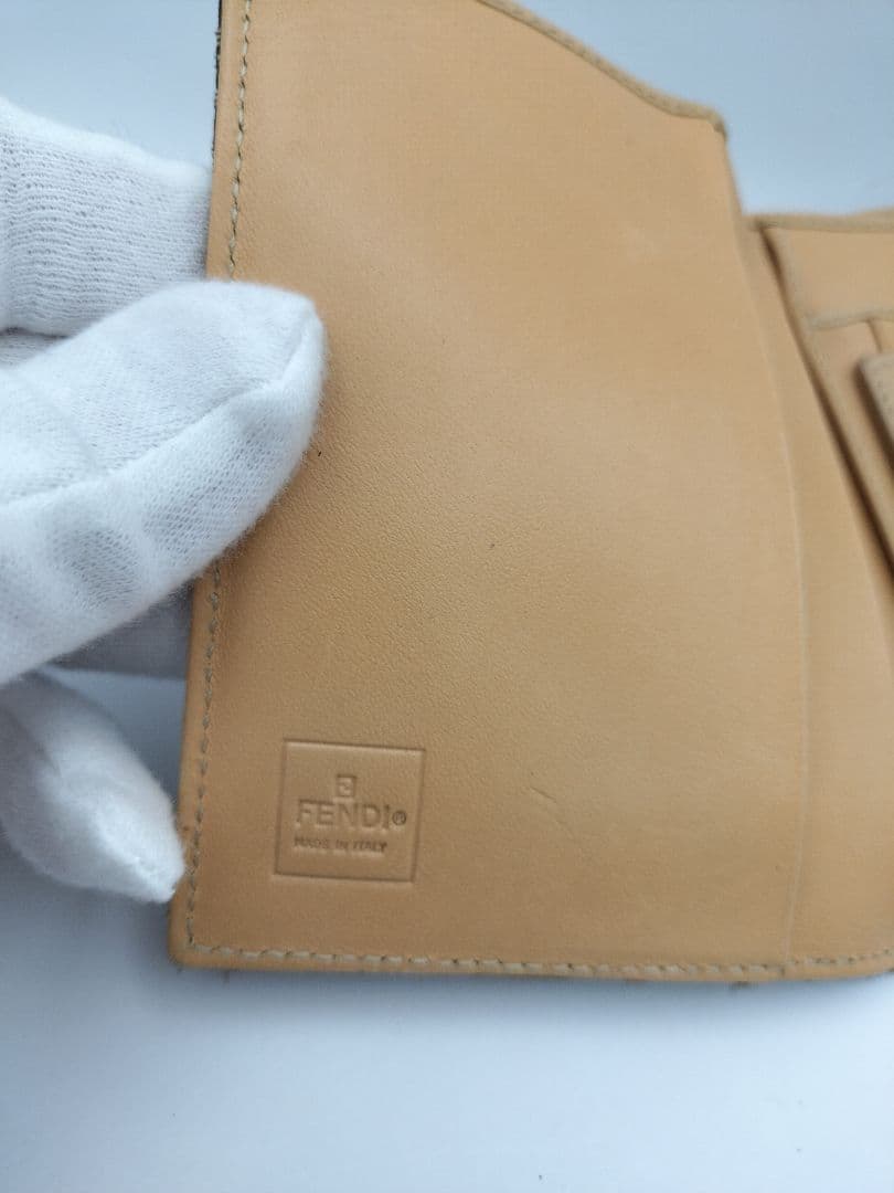 【最終値下げ】Fendi 二つ折り財布 ベージュ キャンバス/レザー