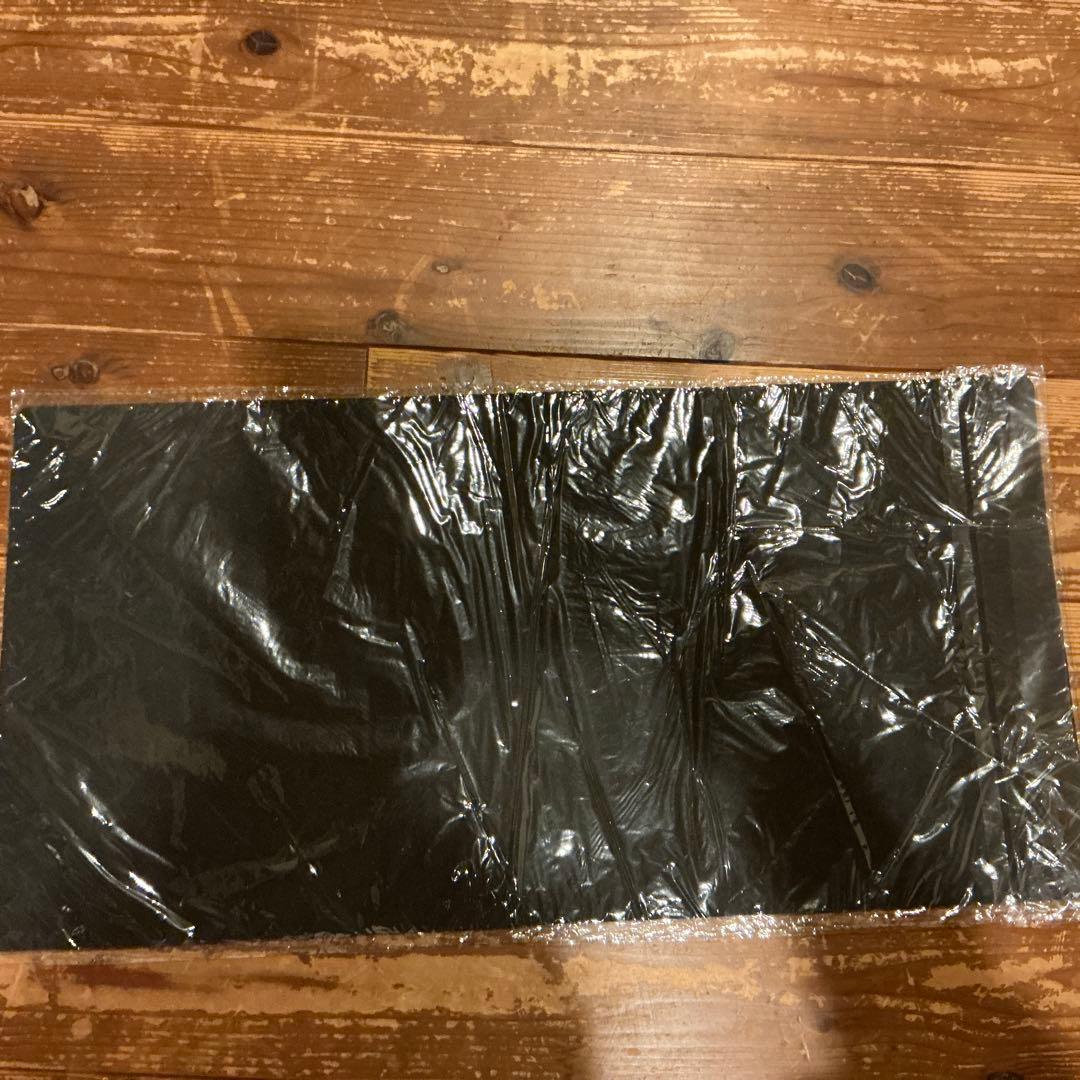 MTG大戦祭　闇の領域のリリアナ　箔押しプレイマット