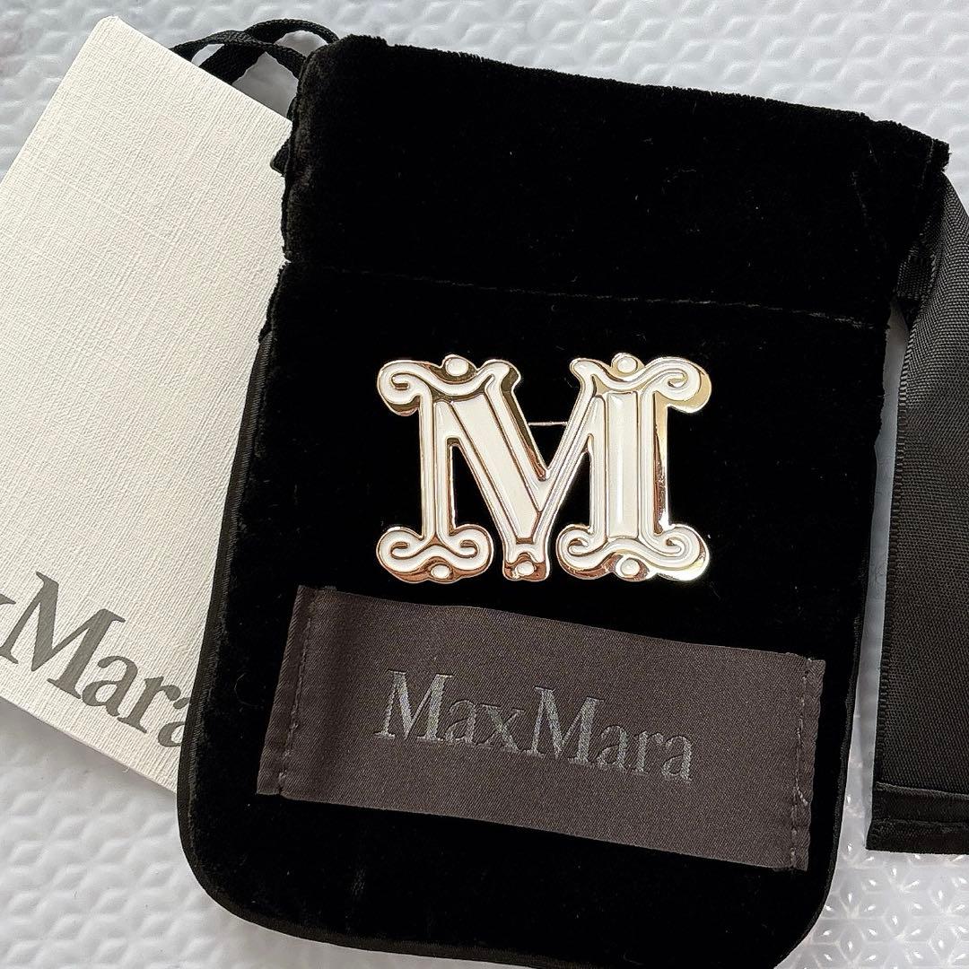 【新品未使用】 MaxMara ブローチ