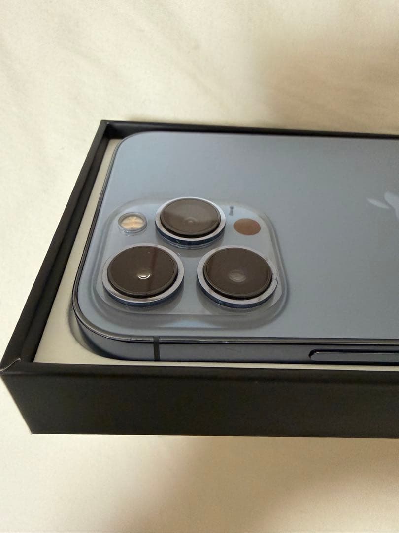 バッテリー100% iPhone 13 Pro Max シエラブルー 256GB