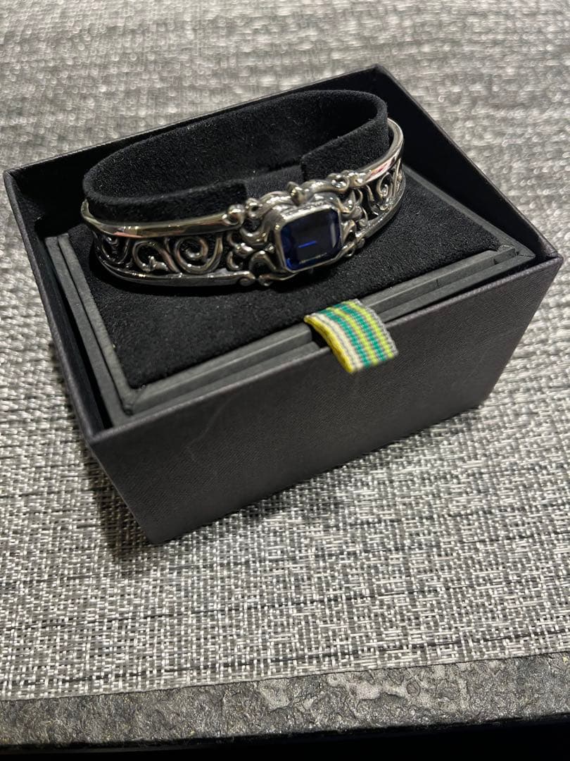 Paul Smith ポールスミス　シルバー バングル ブルーストーン付き