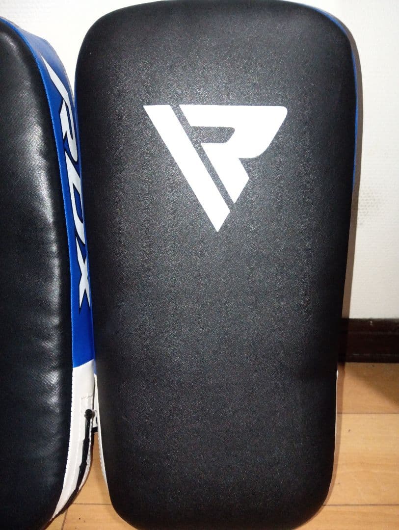 RDX アールディーエックス APR T1U キックミット 黒/青