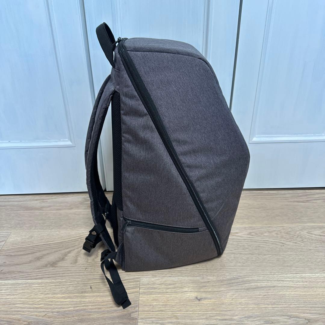 LOVOT キャリーバックパック　商品コード LCQ60-18-EC