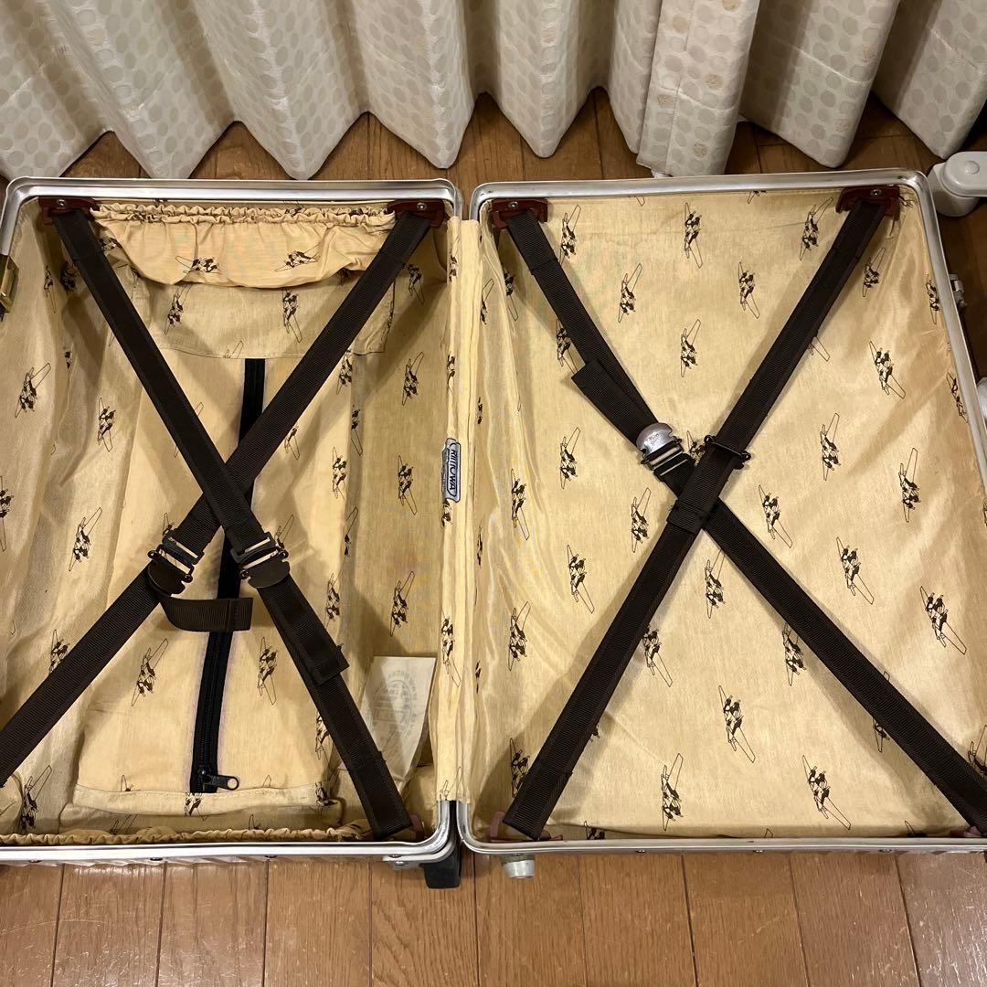 廃盤　RIMOWAクラシックフライト2輪 キャリーケース 33ℓ 機内持ち込み可