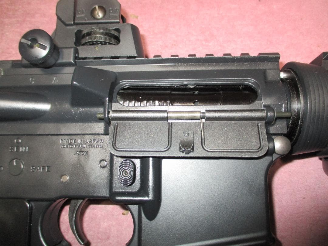 東京マルイ CQB-R 　次世代電動ガン 充電器、バッテリー付き