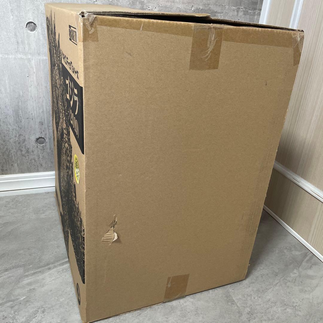 ギガンティックシリーズ　ゴジラ (2019) 限定フィギュア