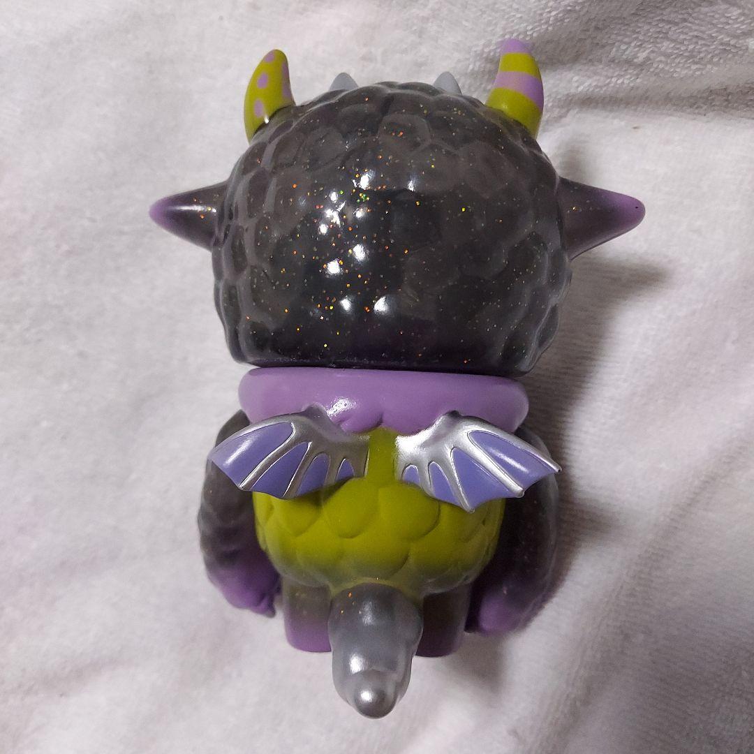 怪獣ネムケ ナイトメアカラー nightmare color ひかりバンビ