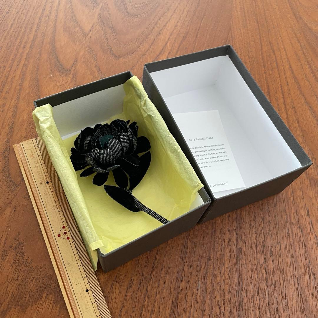 美品　箱付き　ミナペルホネンminä perhonen fete コサージュ