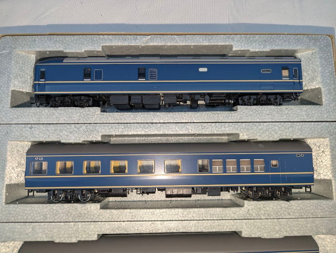 KATO　２０系特急形寝台客車 【3-504】 ４両基本セット
