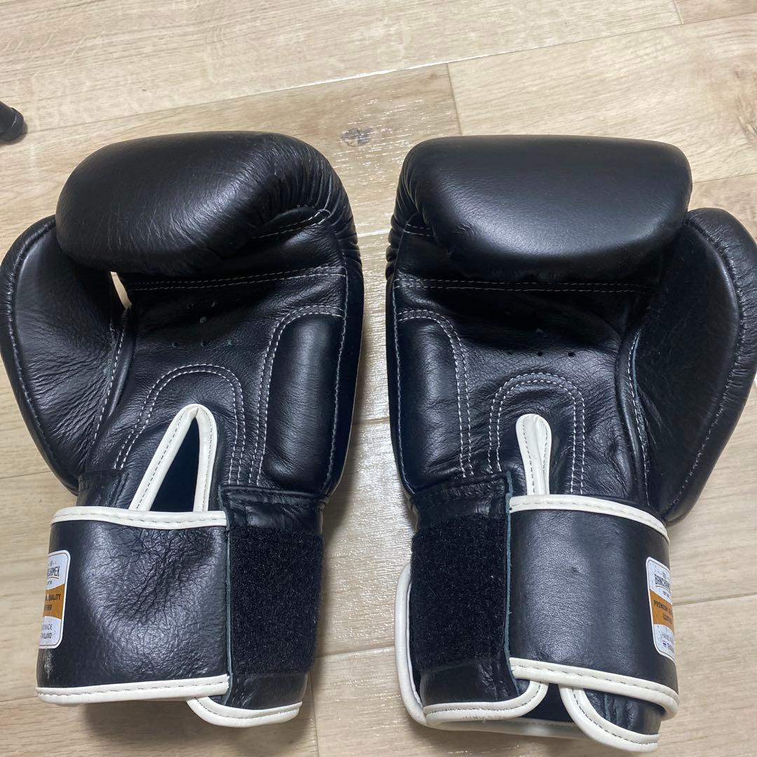 Buakaw Banchamek ボクシンググローブ 黒　10OZ