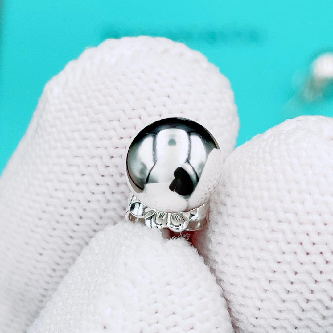 ◇ティファニー◇新品仕上済 ハードウェア ボール ピアス Ag925 2.14g