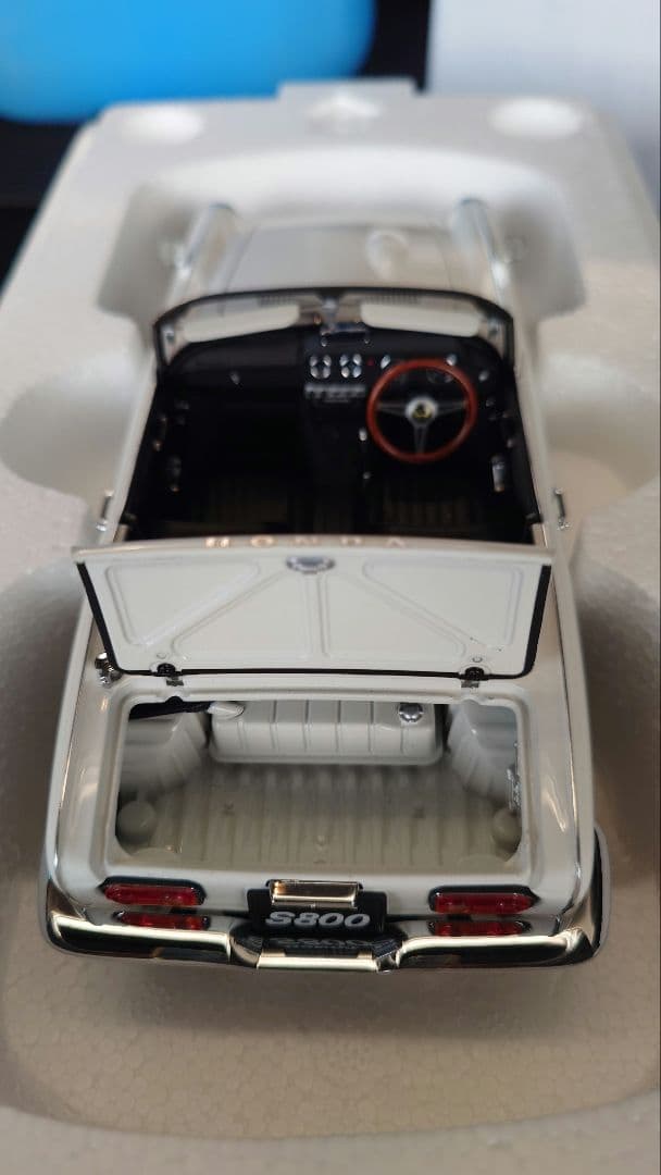 ミニカー AUTOart Honda S800 1/18