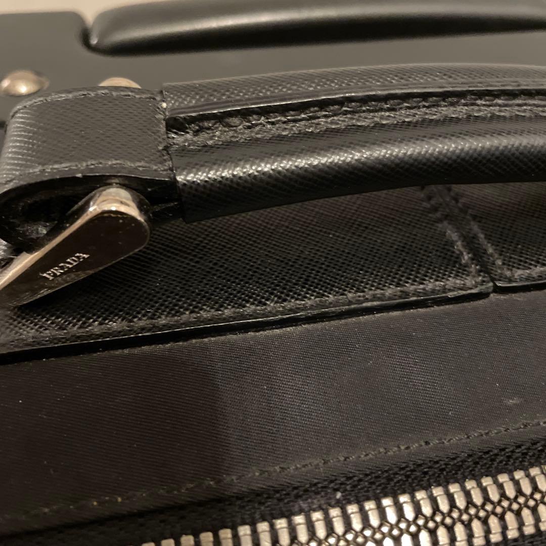 PRADA ブラック キャリーケース　保存袋付き。