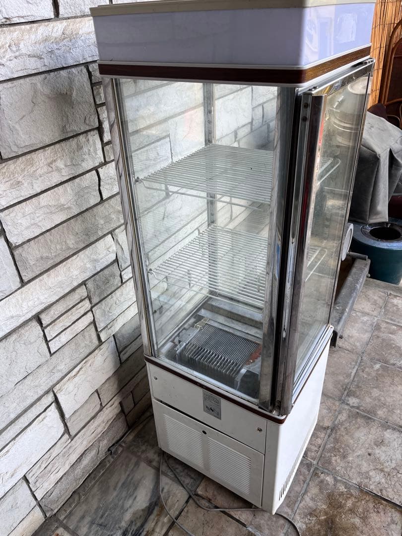 4面ガラスショーケース　ガラス扉冷蔵庫 ホワイト 2段棚　レトロ