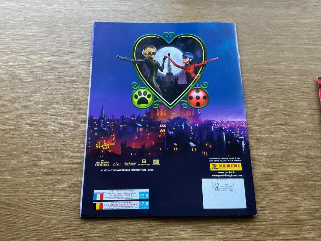 ミラキュラス レディバグ＆シャノワール・シール・人形・フランス