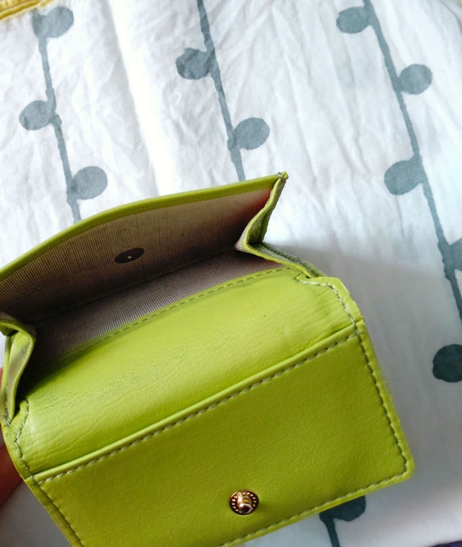 IVY: コンパクト財布 イエローグリーン　FUMIKODA　(フミコダ)