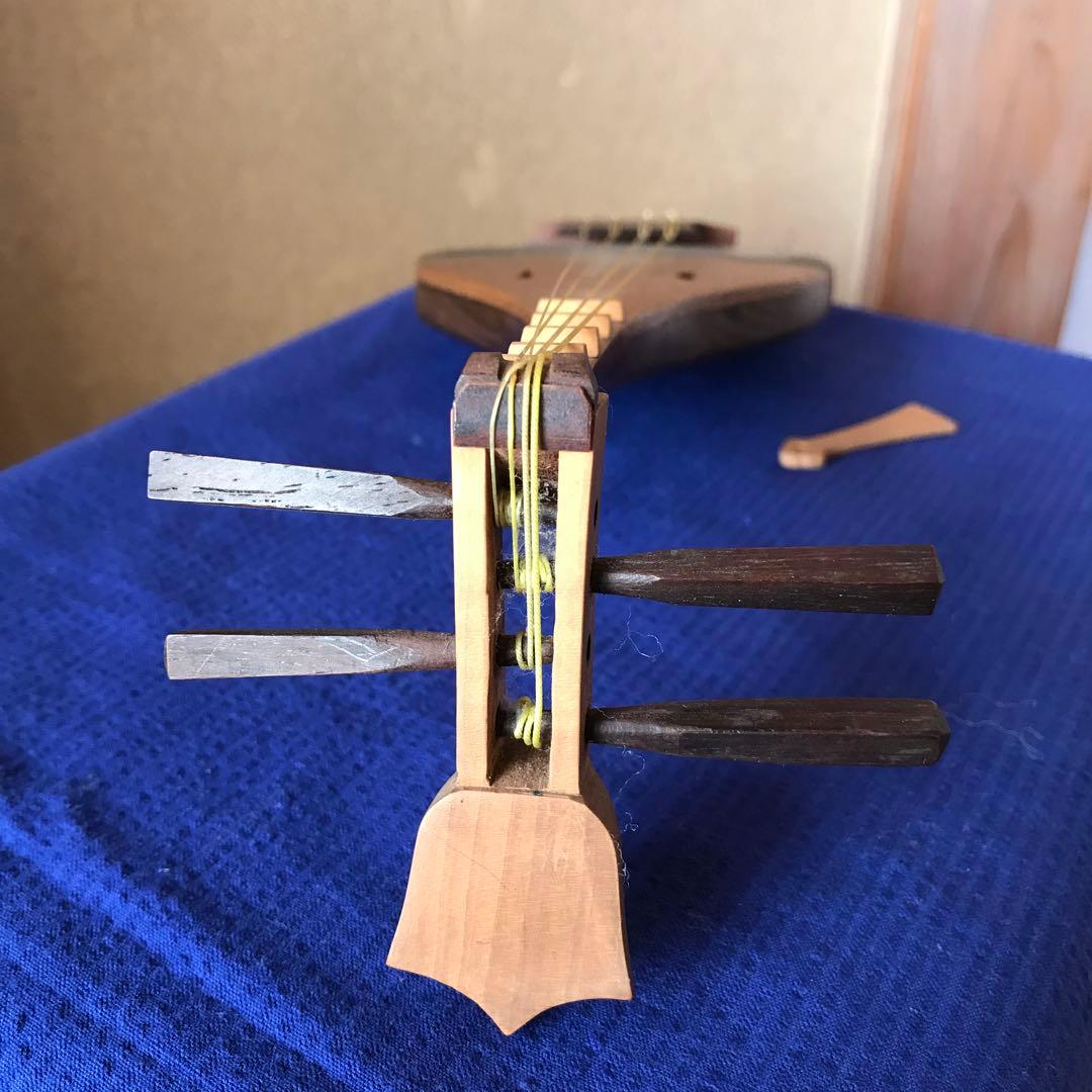 平家琵琶　ミニチュアと台　撥