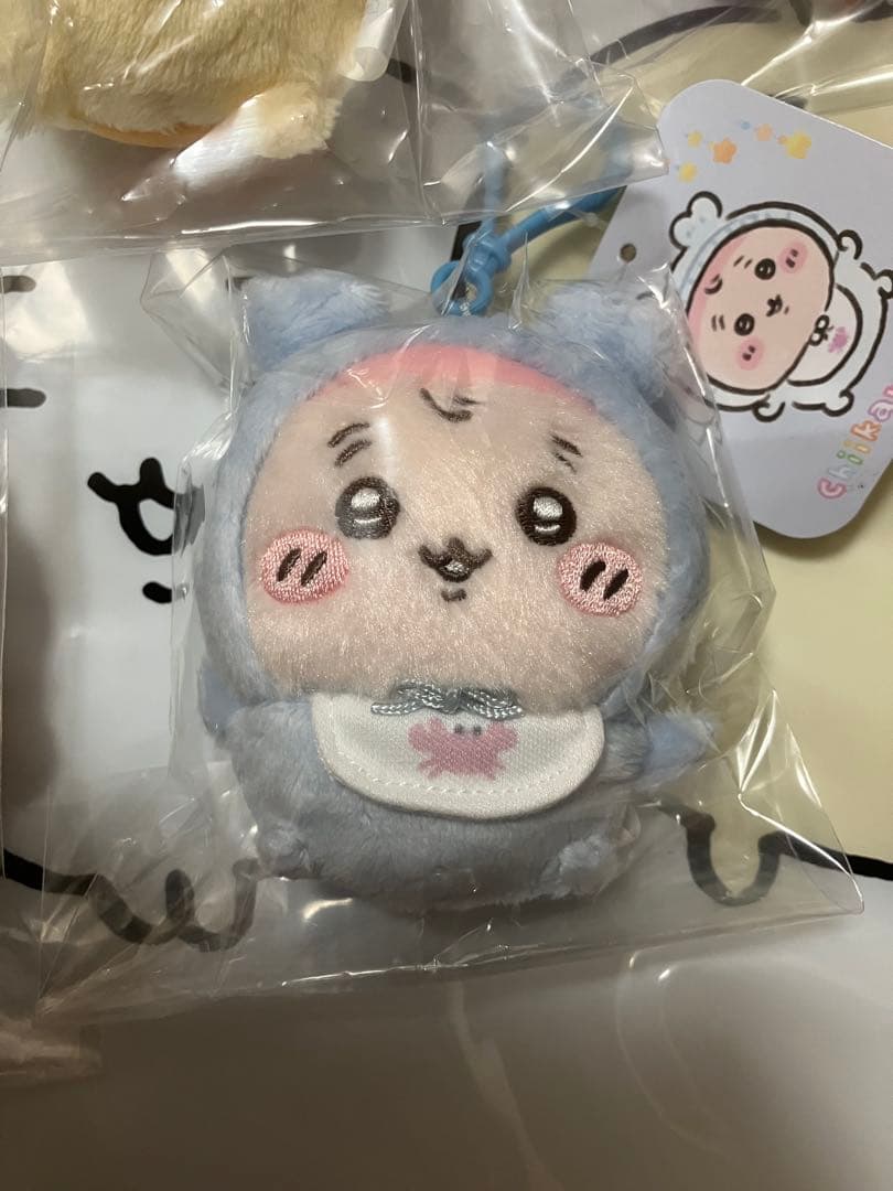 ちいかわベビー　マスコット　ハチワレ　うさぎ　モモンガ　シーサー　古本屋　カニ