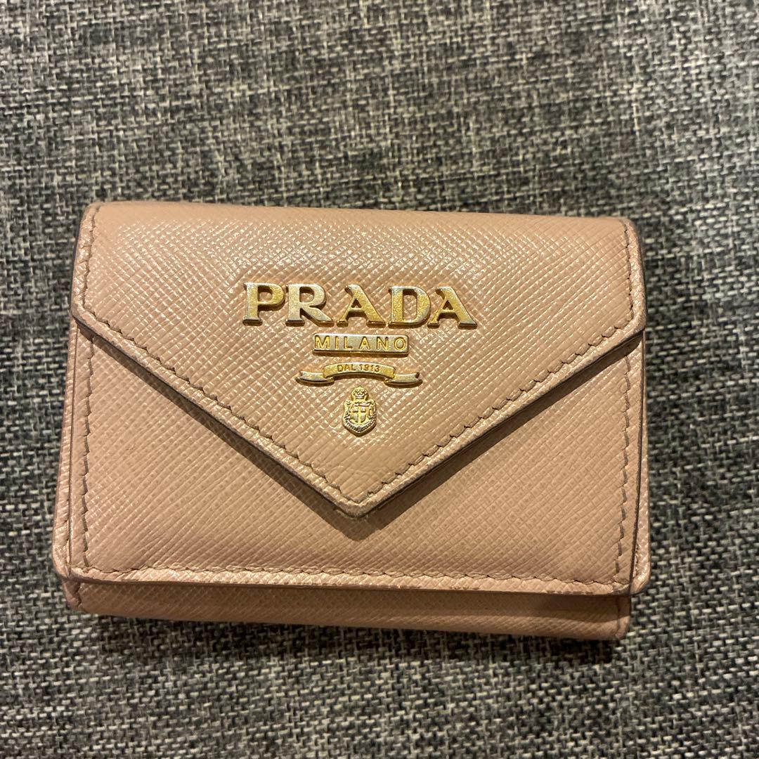 最終値下げ【正規品】PRADA サフィアーノレザー 三つ折り財布 ベージュ