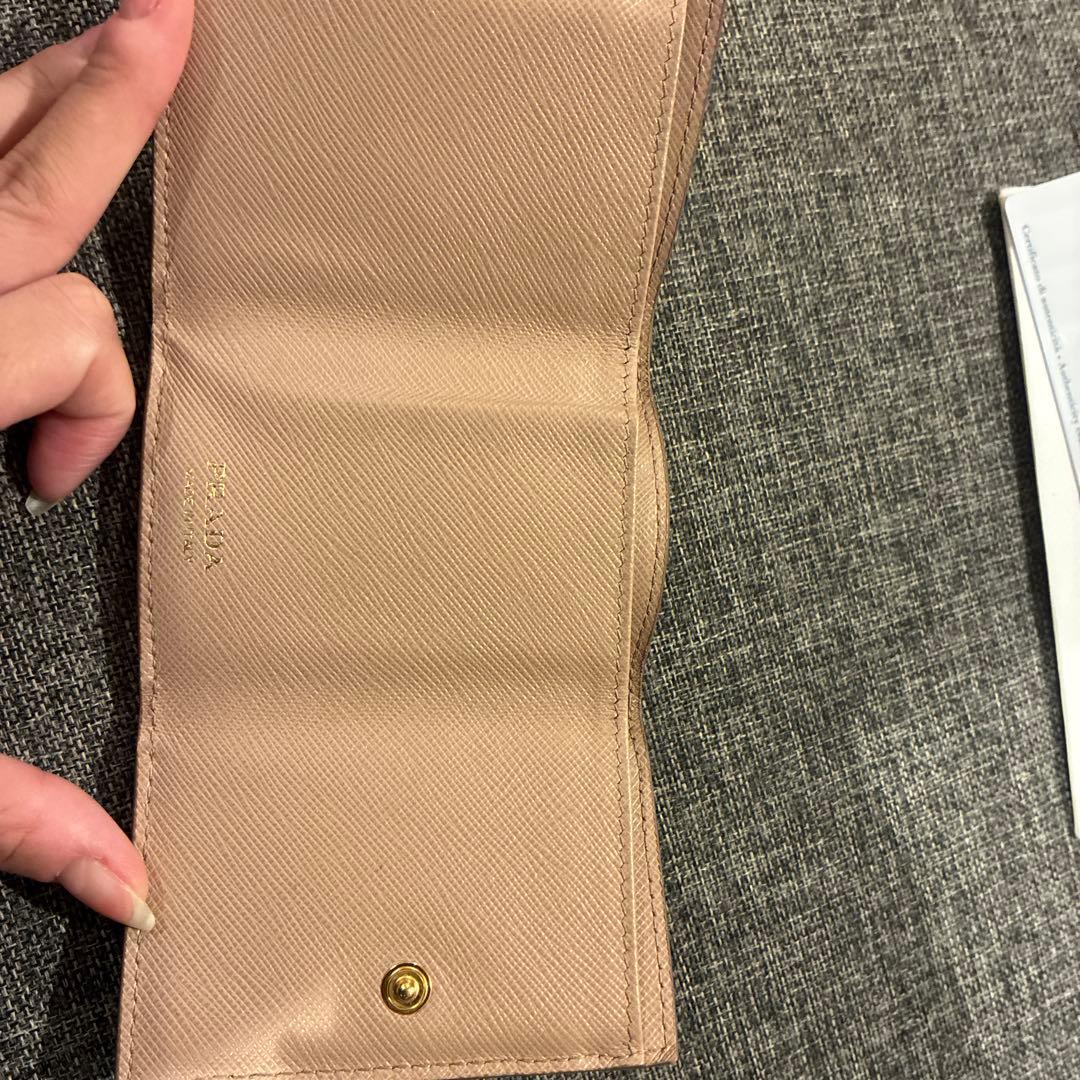 最終値下げ【正規品】PRADA サフィアーノレザー 三つ折り財布 ベージュ