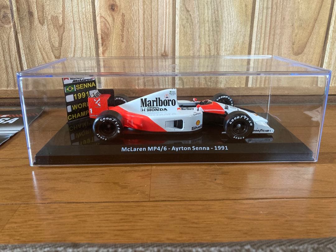 マルボロ仕様 ビッグスケールF1コレクション　MP4/6 セナ　1/24 完成品