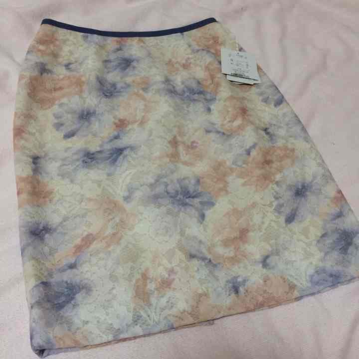 フラワーボンディングレーススカート