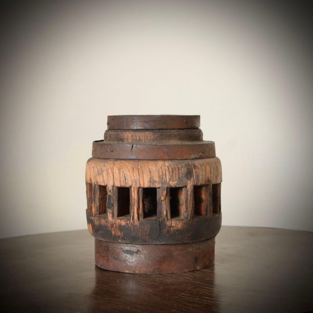 鉄と木でできた 軸 車輪軸 古道具 アンティーク ブロカント オブジェ