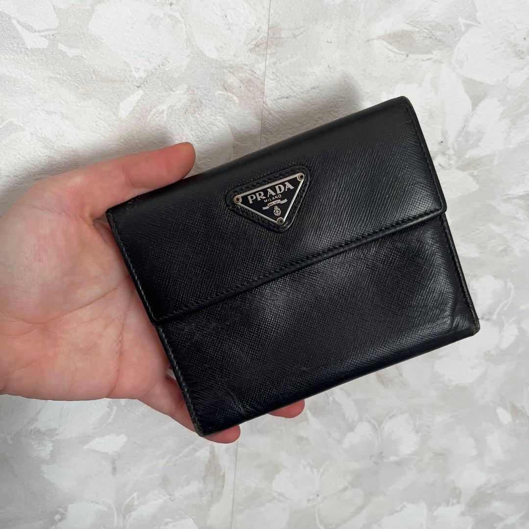 PRADA プラダ サフィアーノ レザー 三角プレート 三つ折り財布 ミニ財布