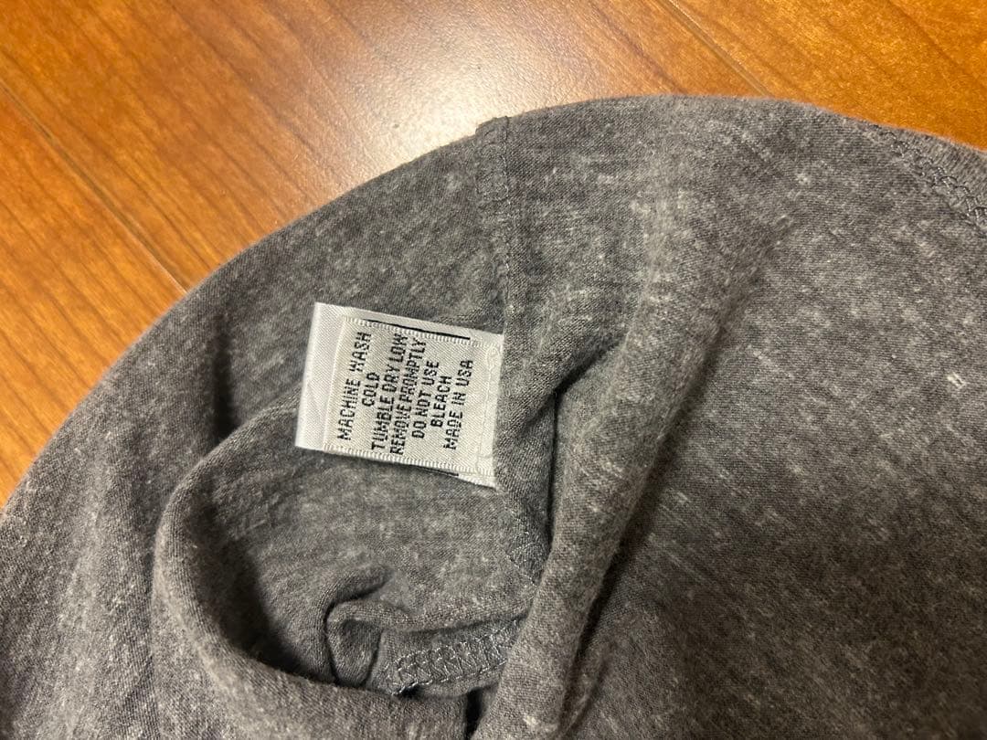 CHROME HEARTS グレー Vネック Tシャツ