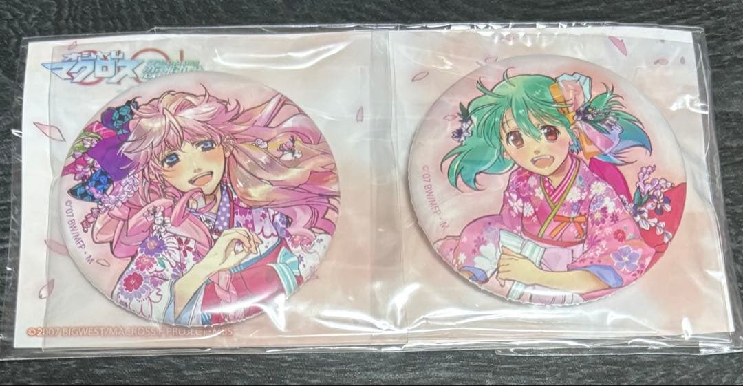 おしゃれまくろす サヨナラノマルイ 缶バッジ シェリル ＆ ランカ