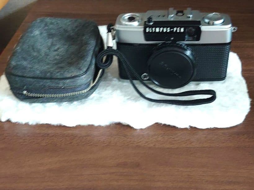 OLYMPUS　PENカメラ