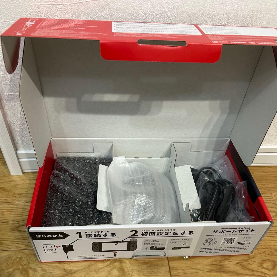 2021年購入　Nintendo Switch 本体 グレー 付属品完備