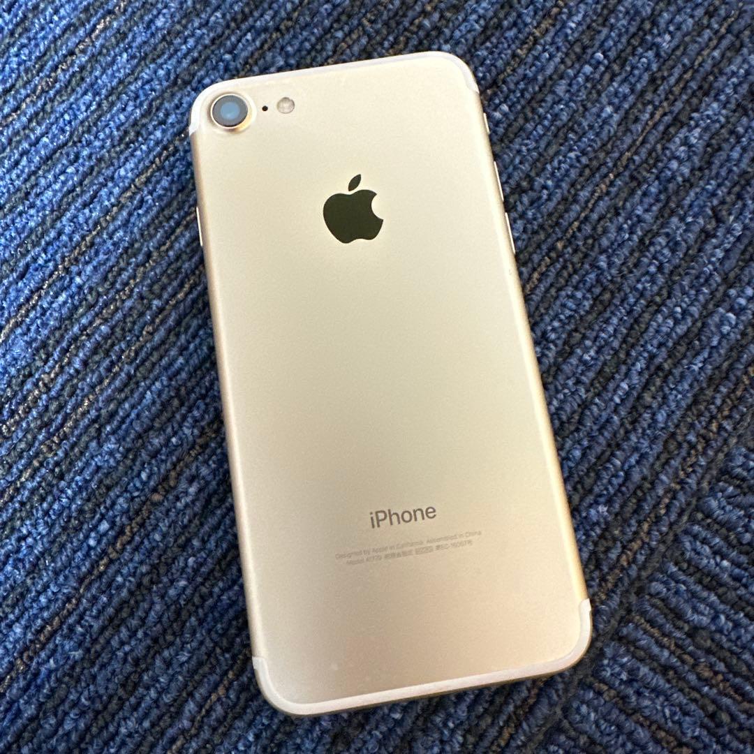 iPhone 7 32GB バッテリー82%