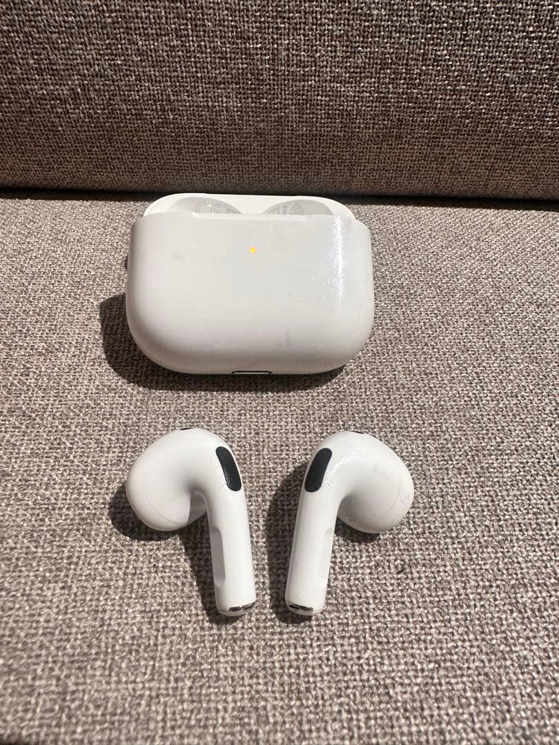 AirPods3充電ケース付き・両耳・箱あり・動作確認済み・充電コードのみ未使用