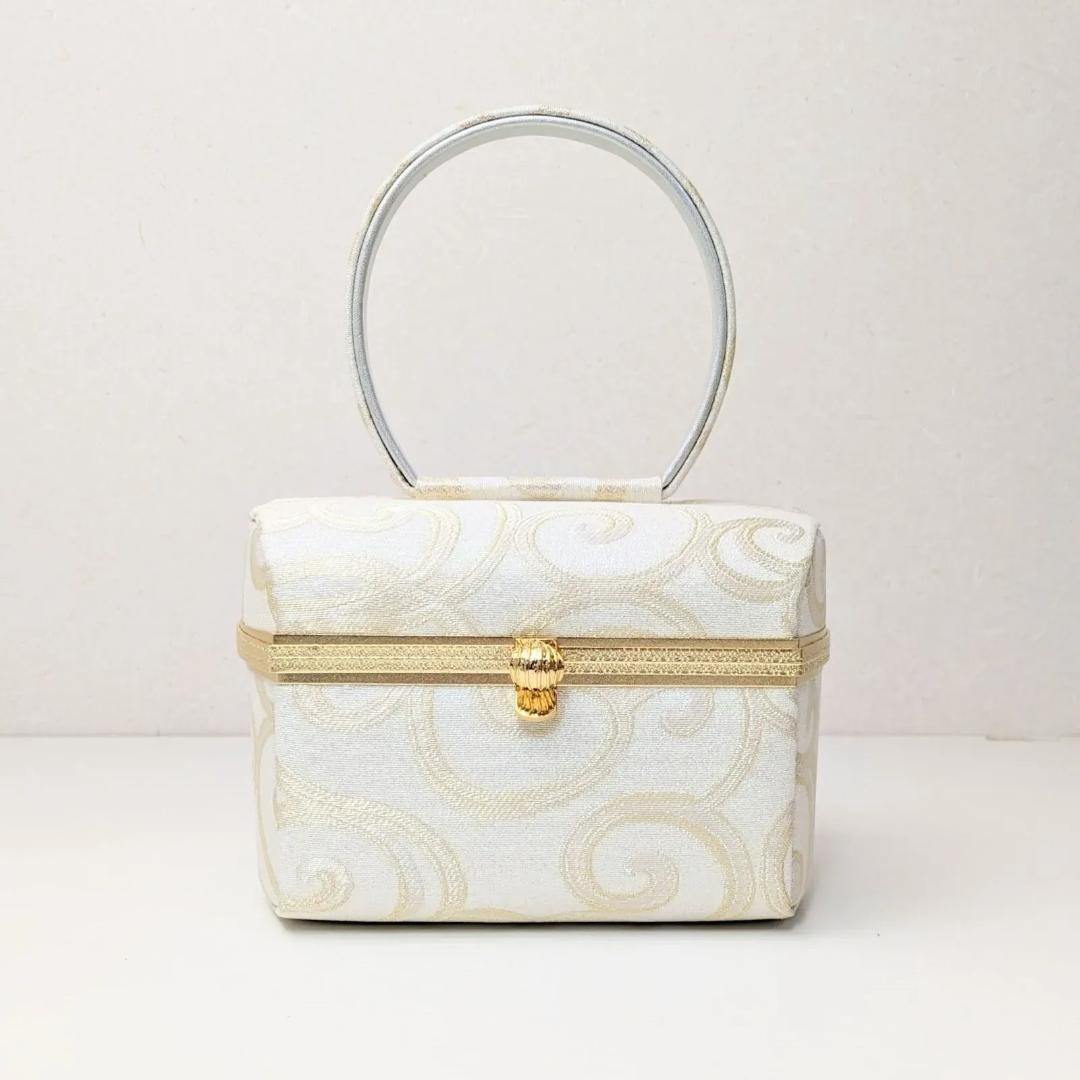 和装 草履 バッグ セット 白 シルバー 帯地 フリーサイズ u71-1