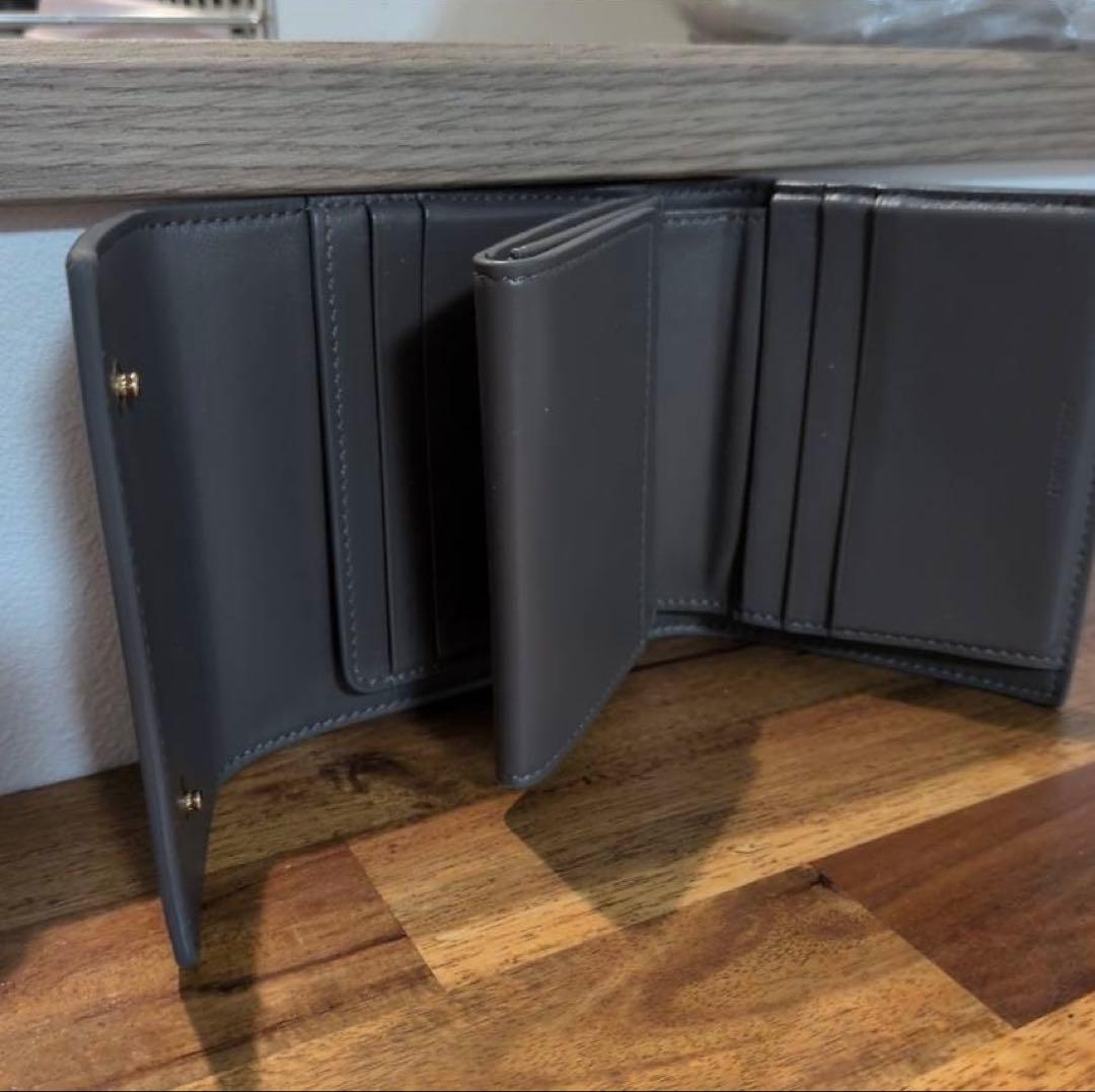 CELINE グレー 三つ折り財布 F4D-2200