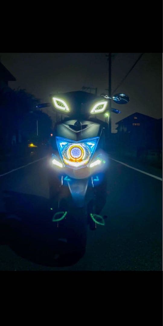 シグナスx3型デビルアイ　ヘッドライト