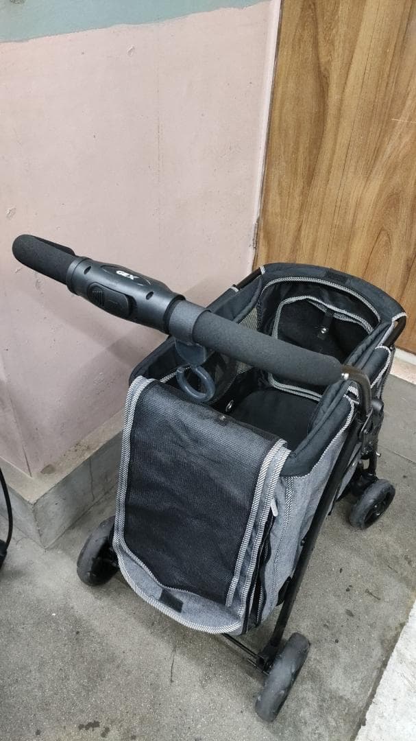 ■GEX ジェックス■わんわんカート 中型犬用■ペットカート　耐荷重25㎏■