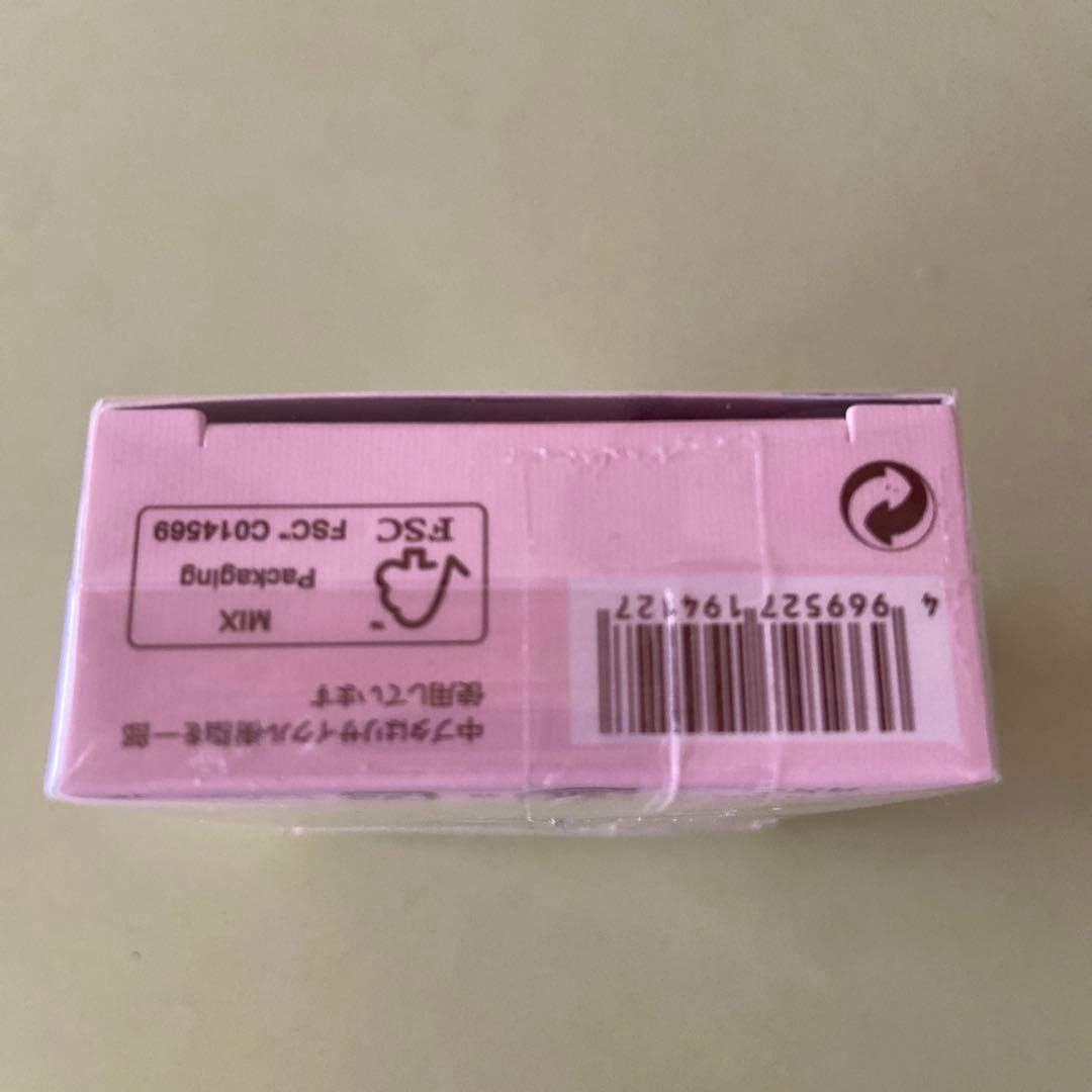 新品未使用✨レ・メルヴェイユーズ ラデュレ パウダーブラッシュ04 ラベンダー