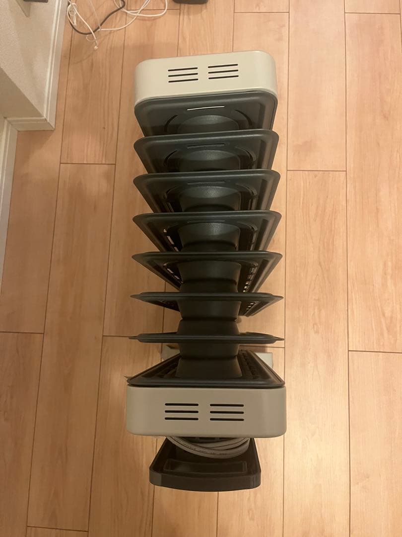 デロンギ　Delonghi オイルヒーター RHJ21F1015-LG 2023