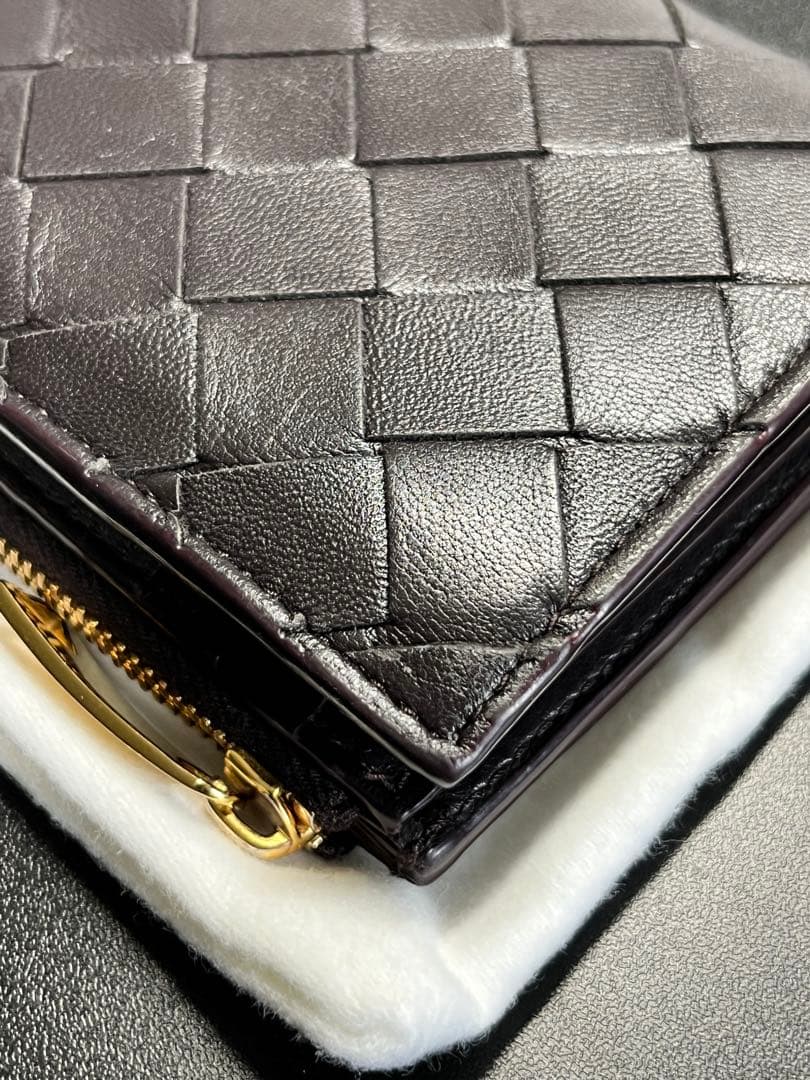 ボッテガヴェネタ イントレチャート スモール 二つ折りウォレット