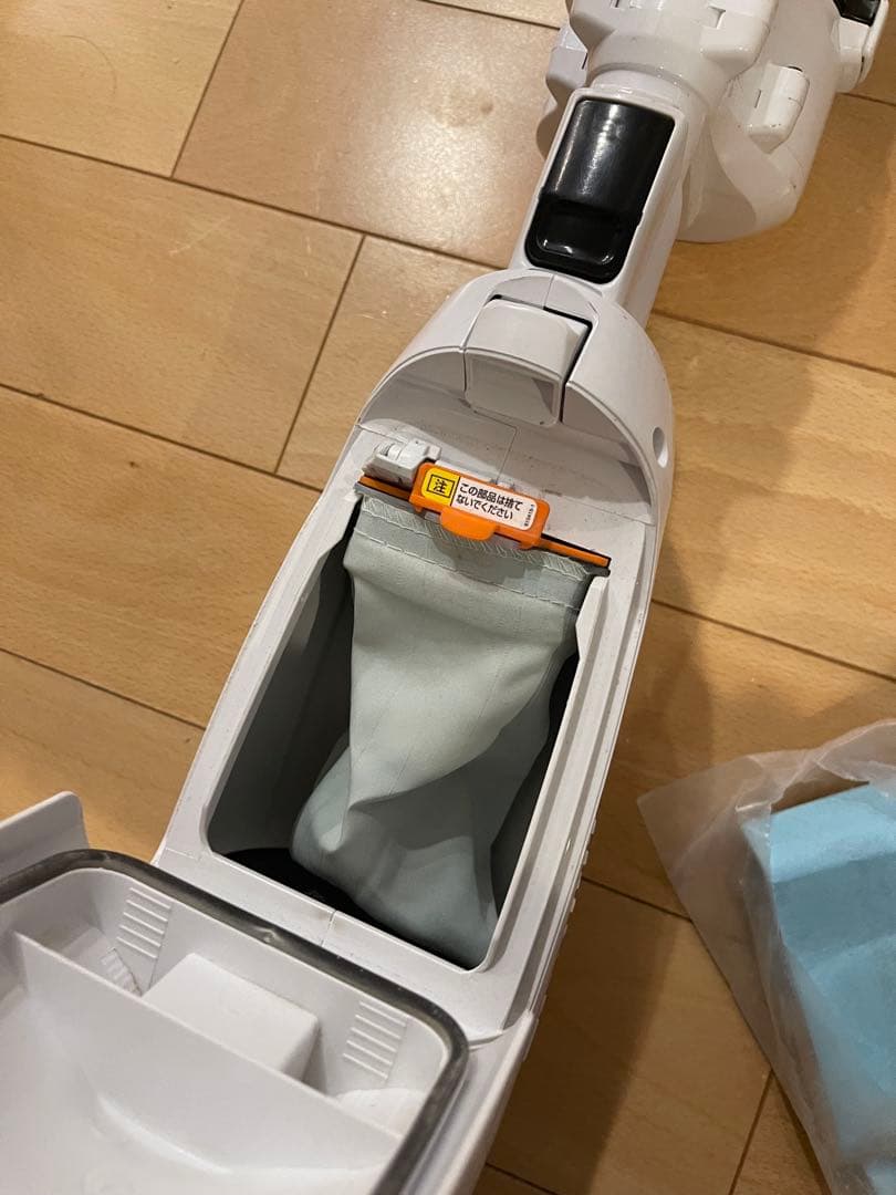 マキタコードレス掃除機　CL282FD ショートサイクロン付