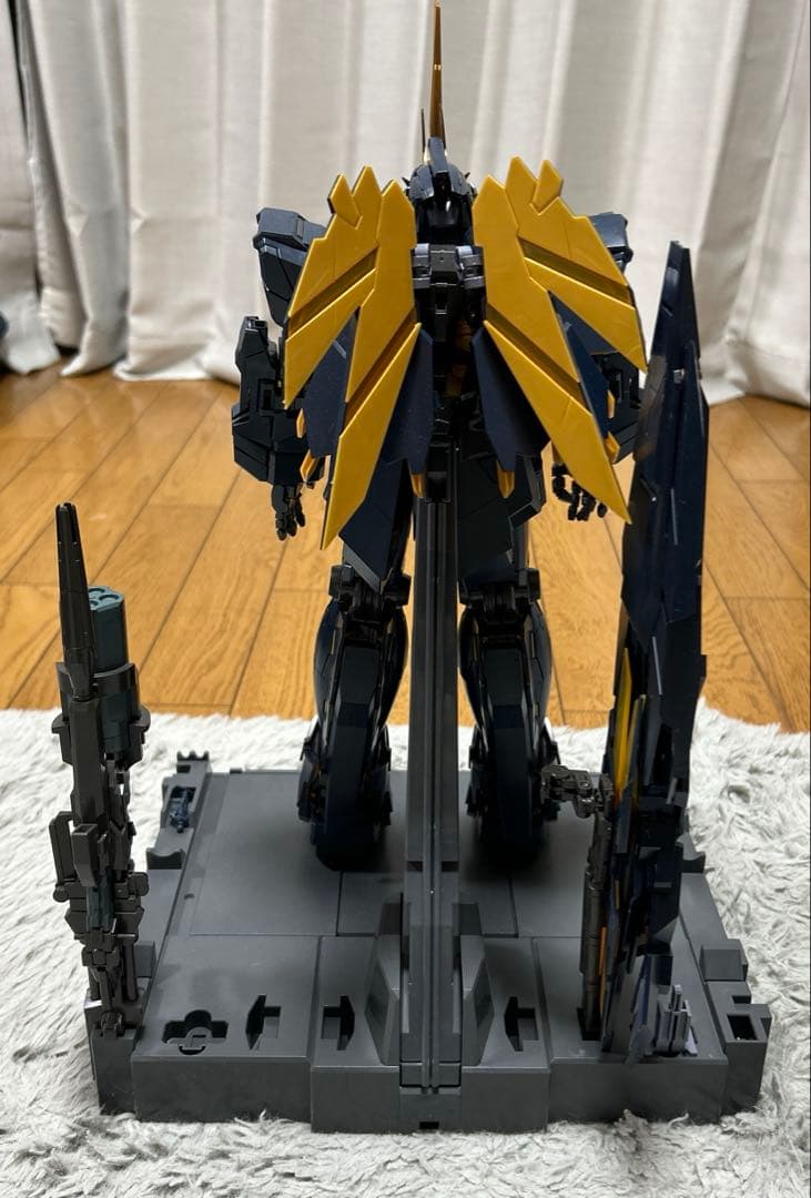 ユニコーンガンダム2号機バンシィ　60/1スケール完成品