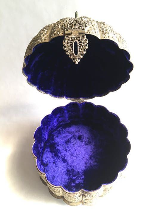 孔雀　タイ シルバー細工