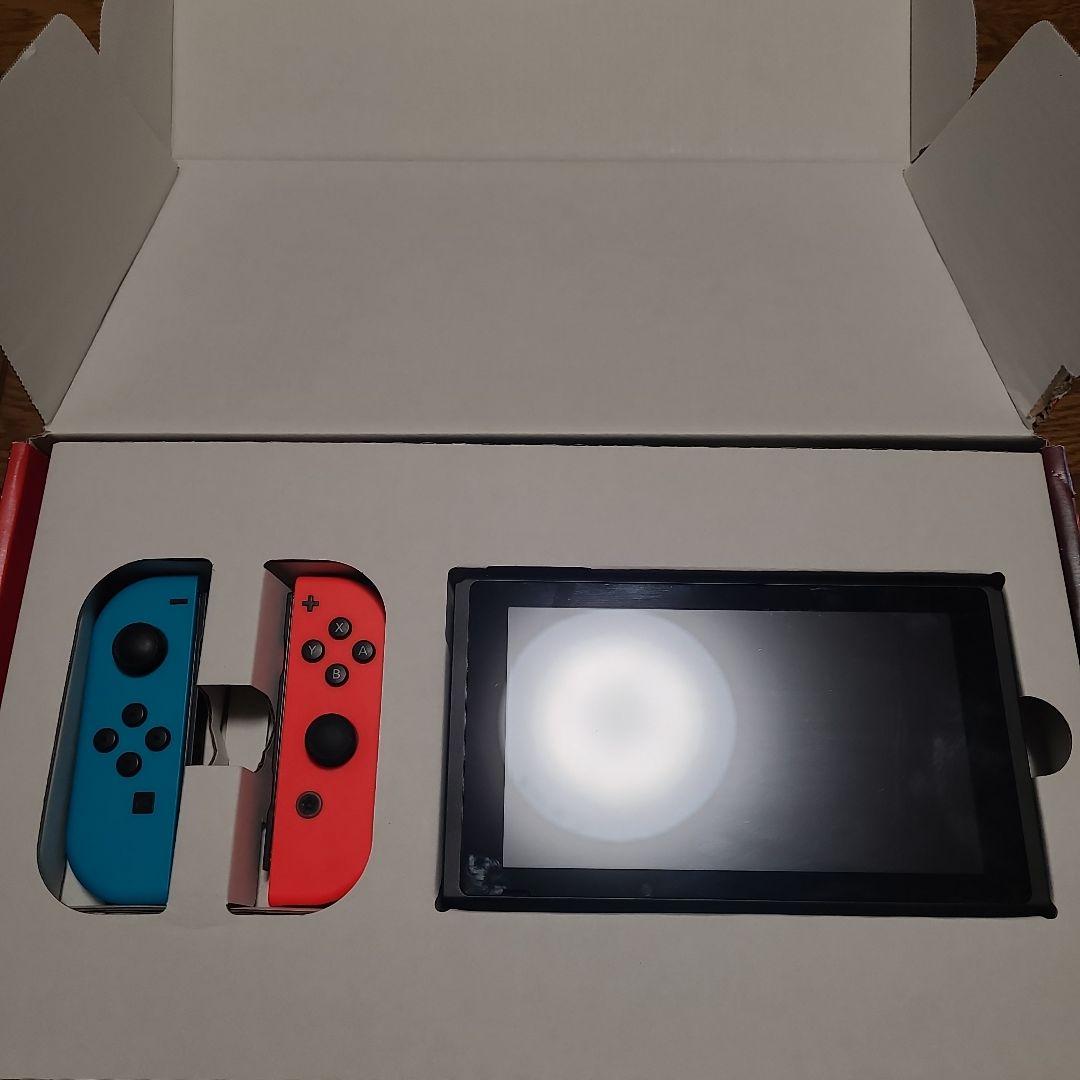 Nintendo Switch 本体 青/オレンジとケース