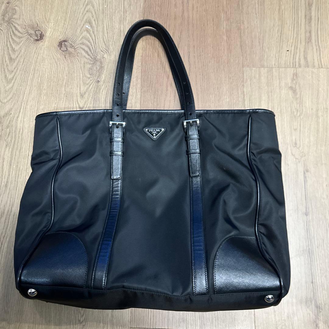 PRADA ブラック トートバッグ
