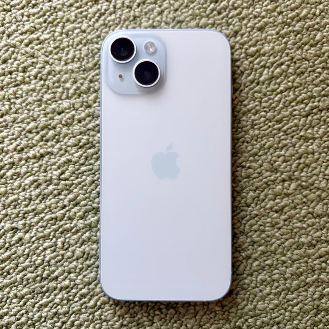 iPhone15 本体　256GB ブルー
