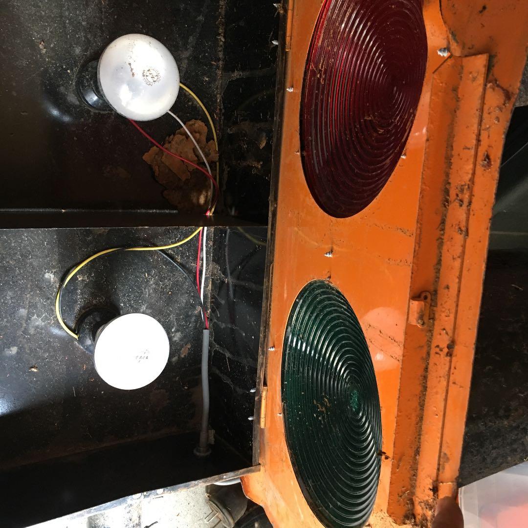 鉄道用？工事用移動式信号機